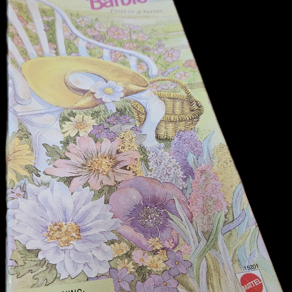 Avon Blonde Doll with Purple and Yellow Outfit - Picture 3 of 4